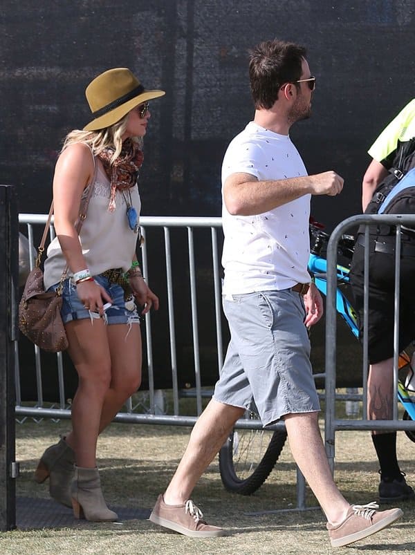 Hilary Duff and Mike Comrie unexpectedly hang out at the City and Colour show